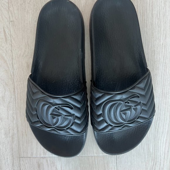 Gucci Matelasse Rubber Slides Mens (or unisex) Size 7 UK/8 US main image 4